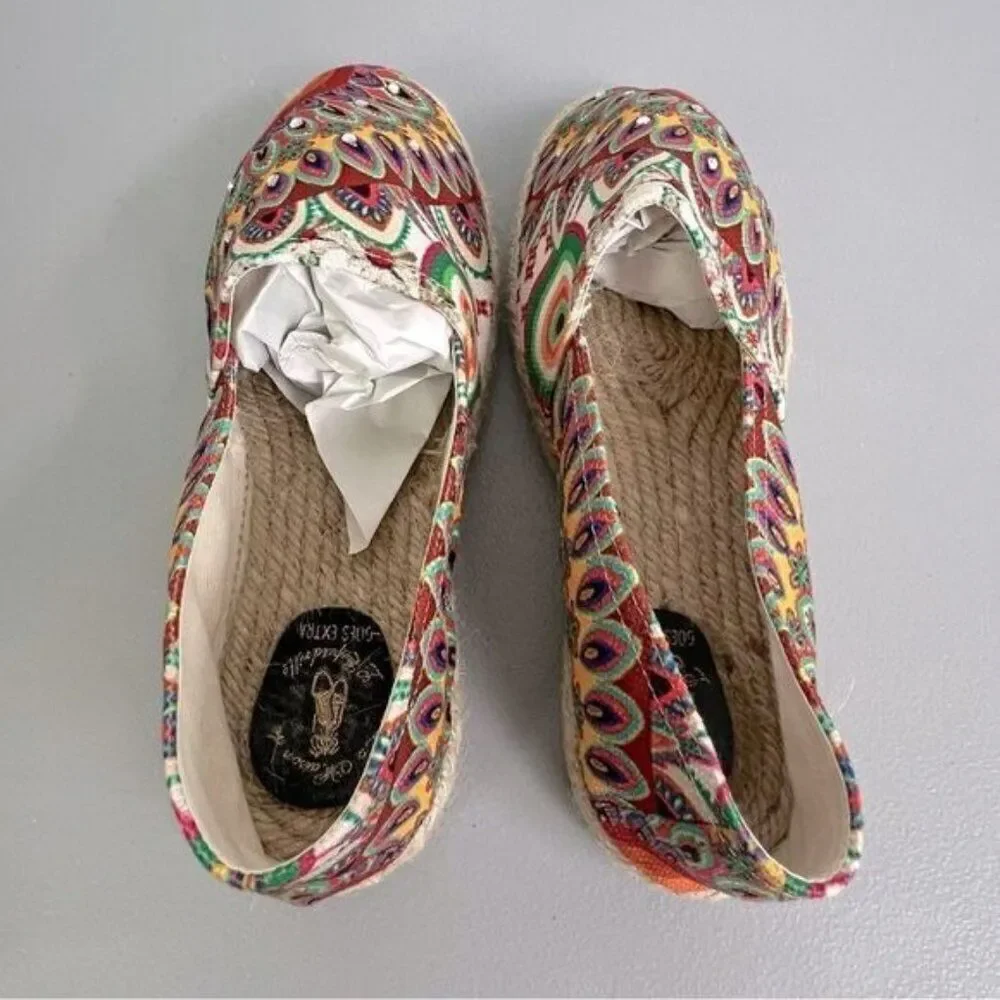 LA MAISON DE L’ ESPADRILLES WOMENS SIZE 8 MULTICOLORED WITH RHINESTONES
